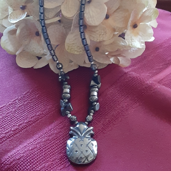 Jewelry - 🖤HEMATITE BEAD NECKLACE